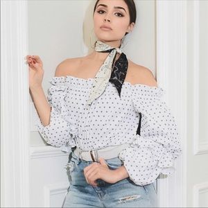 NWT Olivia Culpo x Le Tote off shoulder top
